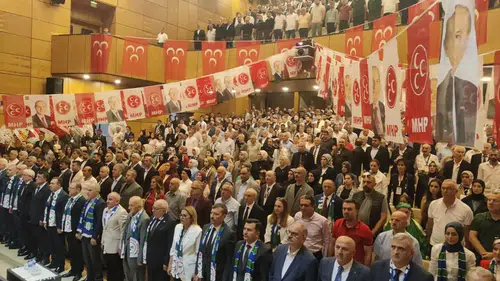 MHP Rize’de İhsan Alkan yeniden il başkanlığına seçildi