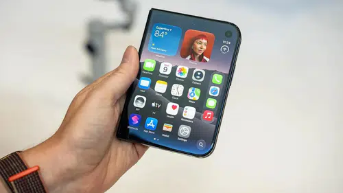 Apple'ın katlanabilir telefonu yok sattı! Stoklar 2 dakikada bitti
