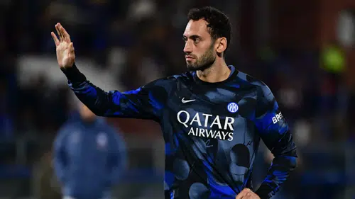 Juventus'tan Hakan Çalhanoğlu hamlesi: Inter'deki geleceğini takip ediyor