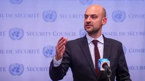 Barrot: "İsrail hükümetinin politikaları güvenliğini tehlikeye atıyor"