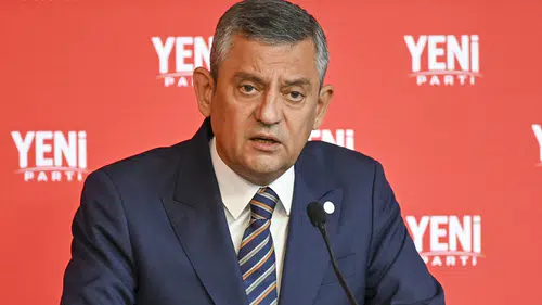 Özgür Özel'den Halk TV'ye kayyum tepkisi: Basın özgürlüğünün yanındayız