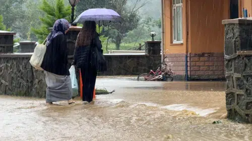 Meteoroloji'den sağanak uyarısı: İstanbul' ve Ankara hava durumu