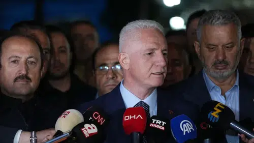 İstanbul Maltepe'de çöken binada zamana karşı yarış! Vali Gül'den 3 kişi için açıklama