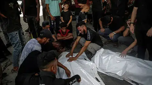 İsrail'in Gazze'deki Üniversite'ye saldırısında 3 Filistinli hayatını kaybetti
