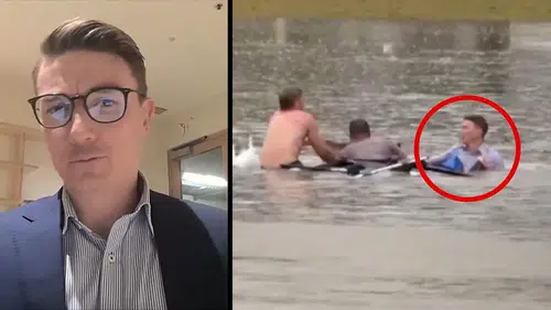 Avustralya'da sel haberi yapan muhabir suya gömülen cipin sürücüsünü kurtardı