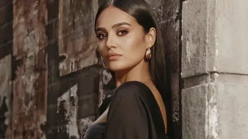 Elif Buse Doğan'dan muhteşem paylaşım! Çocukluk yılları bakın nasılmış