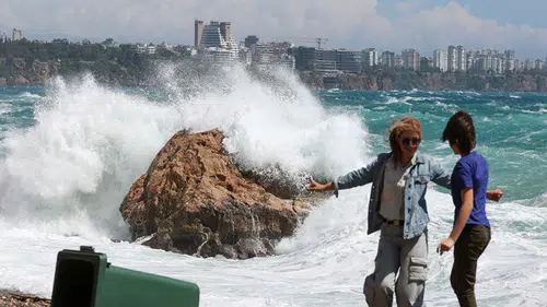Meteoroloji, Batı Karadeniz ve Marmara Denizi için fırtına alarmı verdi!