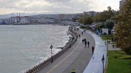 Tekirdağ’da şiddetli poyraz etkili oluyor: Sahil kesimi için uyarı yapıldı