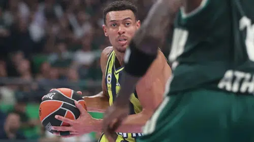Fenerbahçe EuroLeague'de ilk yenilgisini aldı! Panathinaikos deplasmanında 92-74 mağlup oldu