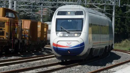 Türkiye'de Hızlı Tren Ağı Genişliyor: Üç Yeni İle Daha Hızlı Erişim!
