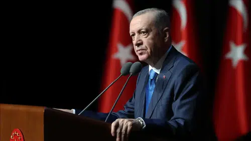 Cumhurbaşkanı Erdoğan'dan Özgür Özel'e Sert Tepki: “Hayırdır Beyler, Kiminle Savaştasınız?”