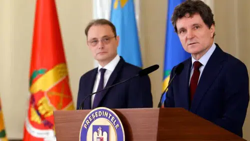 Romanya'da Niculescu dönemi: Yeni hükümet parlamentodan güvenoyu aldı