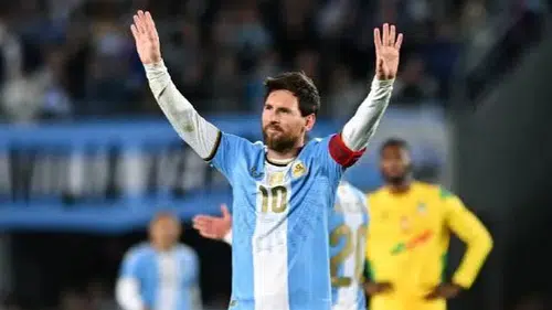 Messi'nin veda gecesinde tribünlerden tepki