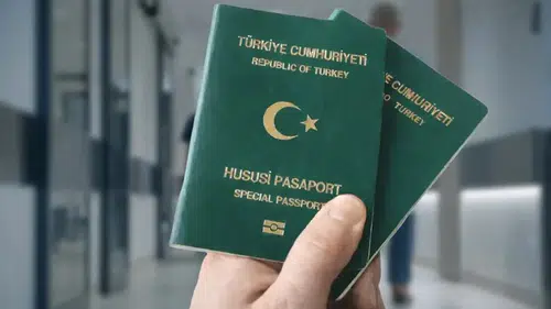 4 meslek grubuna yeşil pasaport müjdesi mi? 15 yıl şartıyla kanun teklifi Meclis'te