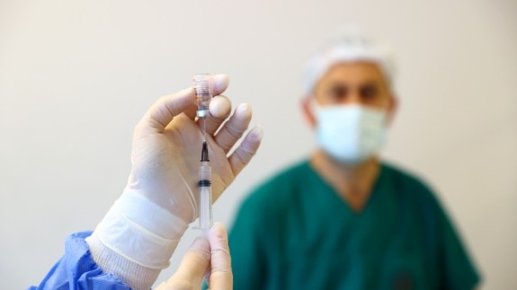 CoronaVac aşısının ikinci dozu yapılmaya başlandı