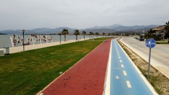 Turizm merkezlerinde "tam kapanma"nın ikinci gününde sessizlik hakim oldu