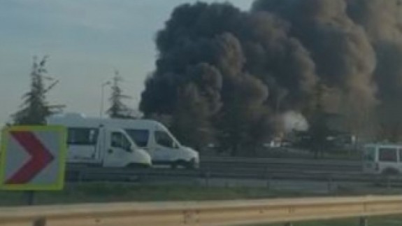 İstanbul Bayrampaşa meyve ve sebze halinde yangın