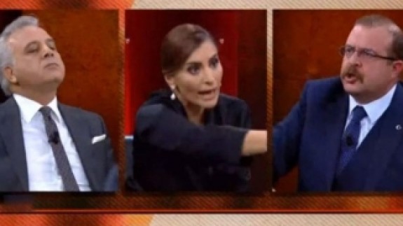 Canlı Yayında Süleyman Soylu Kavgası: İki Konuk Birbirine Girdi!