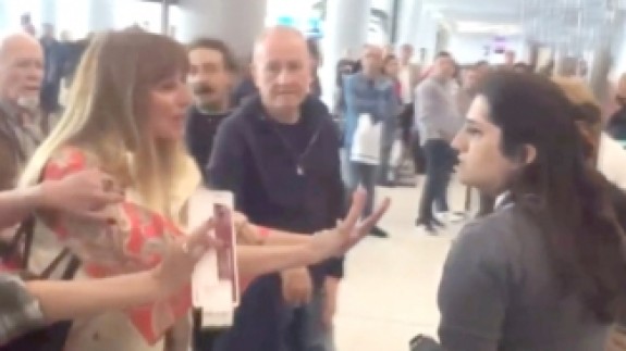 Havalimanında tepki çeken görüntü