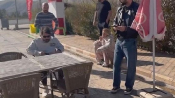 Amasya'daki feci kazada ölen tiyatrocu Tolga Güleryüz,  Burak Topçu ve Özgür Karataş'ın olaydan saatler önce çekilen görüntüleri ortaya çıktı