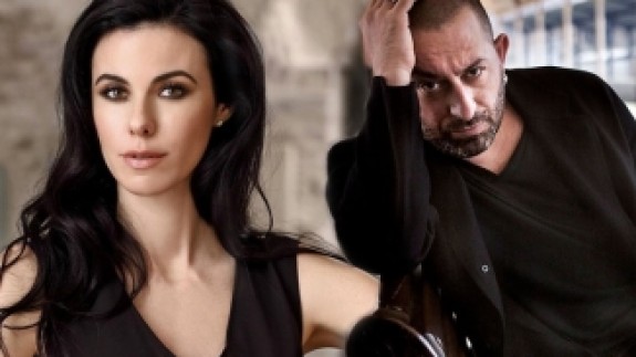 Defne Samyeli açıklama yaptı: Cem Yılmaz Serenay Sarıkaya aşkı için muhabirlerden özür diledi