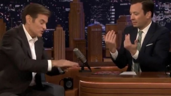 Mehmet Öz ABD televizyonunda koronavirüse karşı 'Türk burgusunu' anlattı