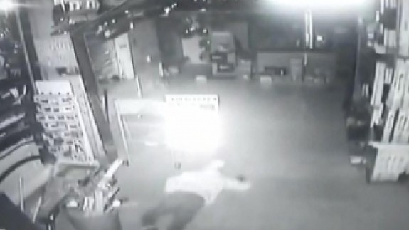 İstanbul’da ‘sürüngen hırsızlar’ kamerada