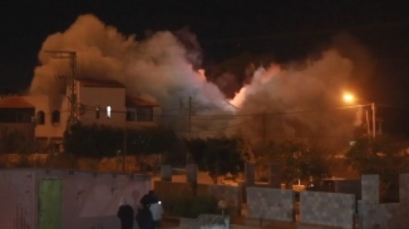 İsrail askerleri Filistinli tutuklunun Batı Şeria’daki evini havaya uçurdu