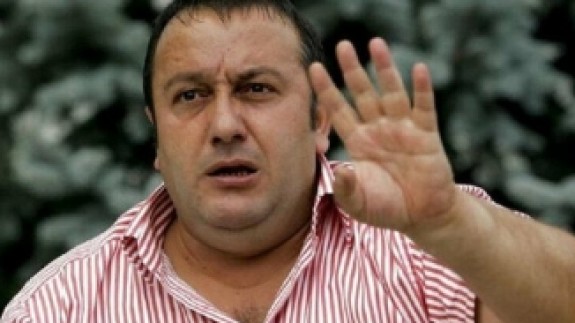 Türkücü İsmail Türüt:  "Allah'tan başımızda CHP yok,  yoksa size yemin ediyorum bu milletin yarısı ölürdü."