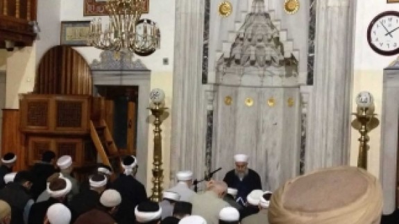 Günün en çok konuşulan o görüntüsüne İsmailağa Vakfı'ndan açıklama geldi!