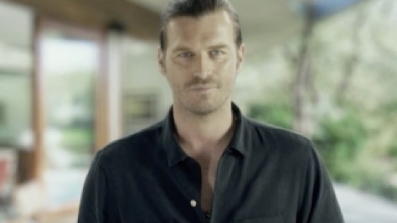 Kıvanç Tatlıtuğ’un aşı videosu sosyal medyaya damga vurdu