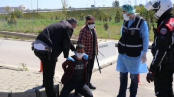 Koronavirüs olan adam intihar etmek istedi