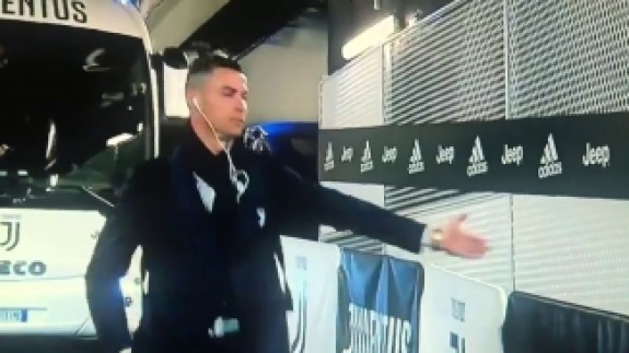 Ronaldo'nun seyircisiz maçta yaptığı o hareket sosyal medyayı salladı