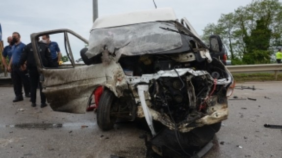 Ordu'da minibüs ile pikap çarpıştı: 12 yaralı