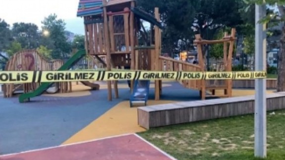 Ümraniye'de çocuk parkında dehşet anları