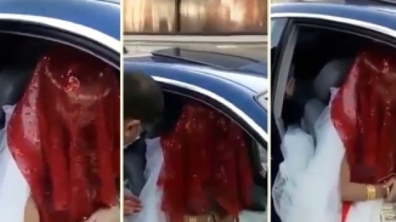 Yeni gelin faciası: İstediği bilezik takılmayınca sinir krizi geçirdi!