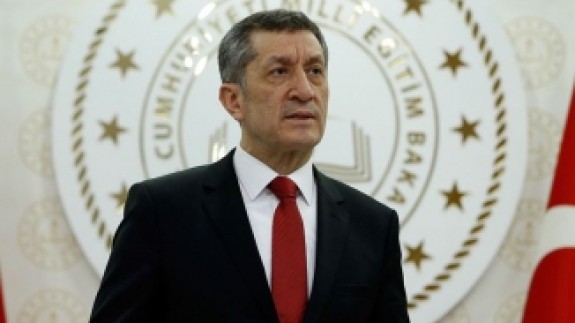 Milli Eğitim Bakanı Selçuk,  LGS'nin nasıl yapılacağına ilişkin video paylaştı