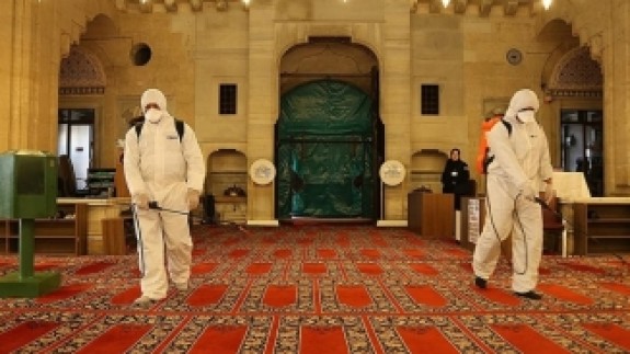 Diyanet'in cami kararına karşı çıkan cemaatten şok sözler!