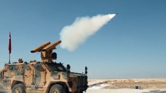 Sungur Hava Savunma Sistemi testlerde hareketli hedefi vurdu