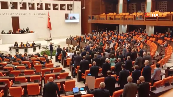 TBMM Genel Kurulu'nda İmamoğlu protestosu