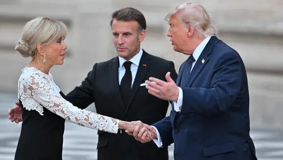 G7 Zirvesi'nde dikkat çeken anlar: Trump, Meloni ve liderlerin gündem yaratan görüntüleri