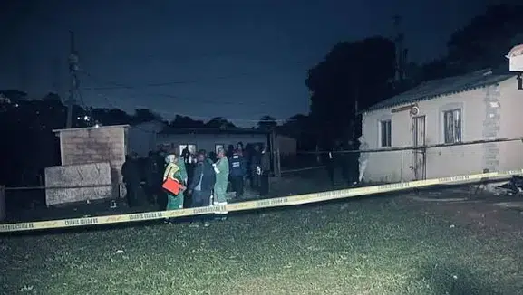 Güney Afrika'da bir eve silahlı saldırı: 11 kişi hayatını kaybetti