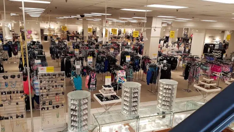 Ünlü mağaza zinciri dev şubesini kapatıyor