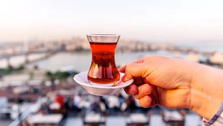 Çay Fiyatlarında Şok Artış: Üç Ayda Yüzde 45 Zammın Ardındaki Sebep Ne?
