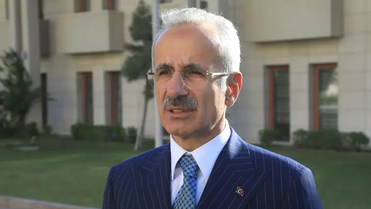 Bakan Uraloğlu'ndan Müjde: Türkiye-Ermenistan Ani Köprüsü Restorasyonunda Önemli Gelişme!