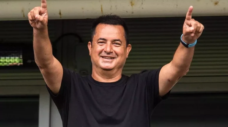 Acun Ilıcalı galada sürprizi açıkladı! Survivor'a efsane bir yıldız daha