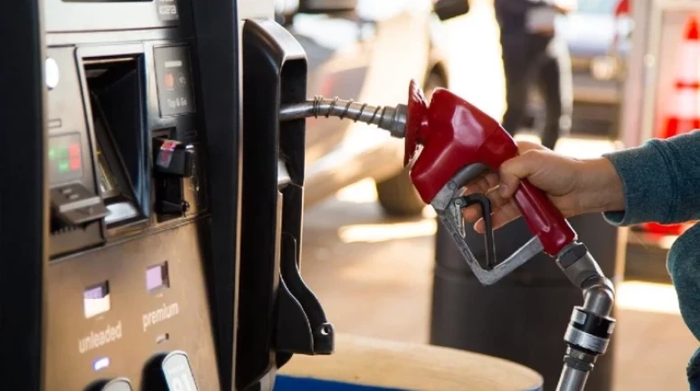 Motorin İndirimi Geliyor: Litre Fiyatı 2 Liradan Fazla Düşecek, Benzinde İndirim Yok