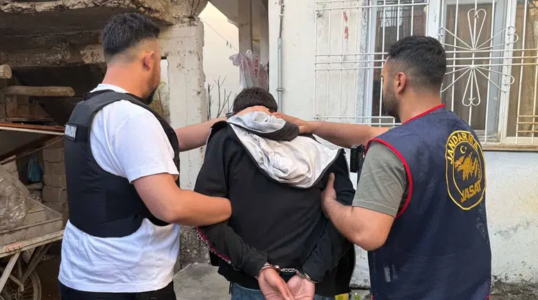 MİT’ten siber suç şebekesine operasyon 9 ilde 12 şüpheli yakalandı