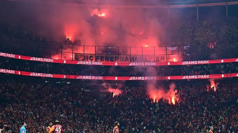 Yıldız isim gidiyor mu? Derbi sonrası Fenerbahçe'de ilk ayrılık