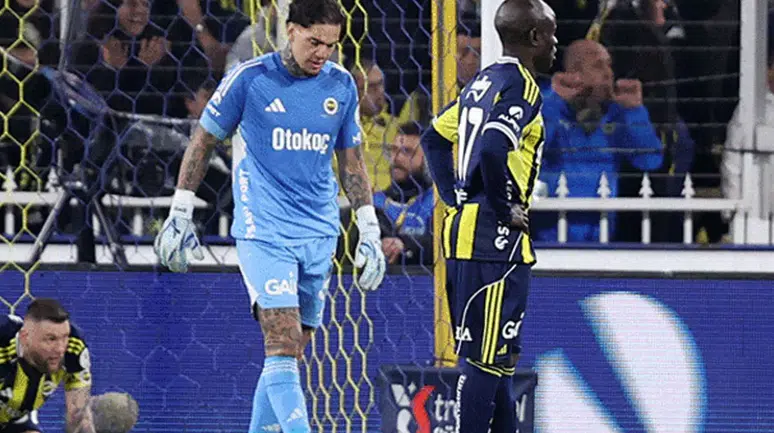 Ederson krizi! Tribünler ayaklandı, kararını verdi